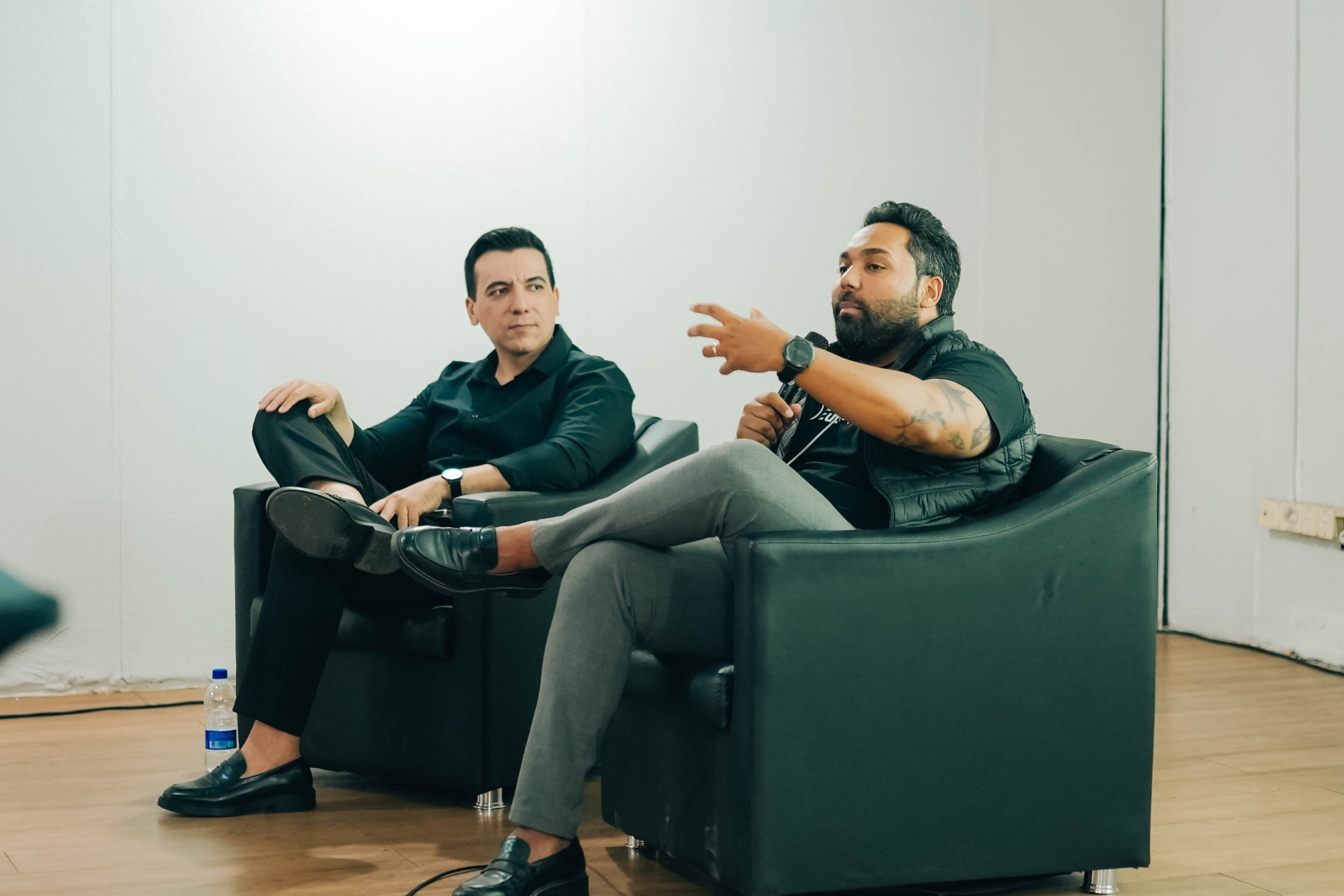 Leopoldo Isola palestrando na FATEC Ribeirão Preto