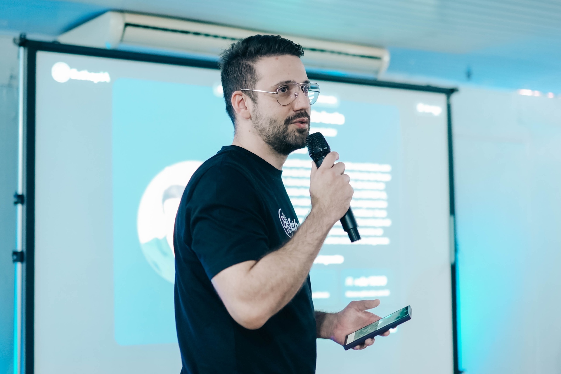 Leopoldo Isola em keynote na UNAERP Ribeirão Preto